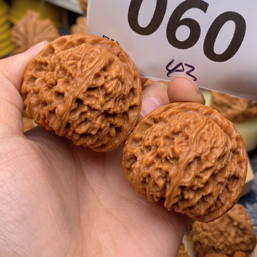 文玩核桃把件060号43南疆