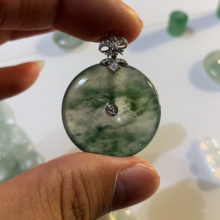 未镶嵌定制翡翠翡翠