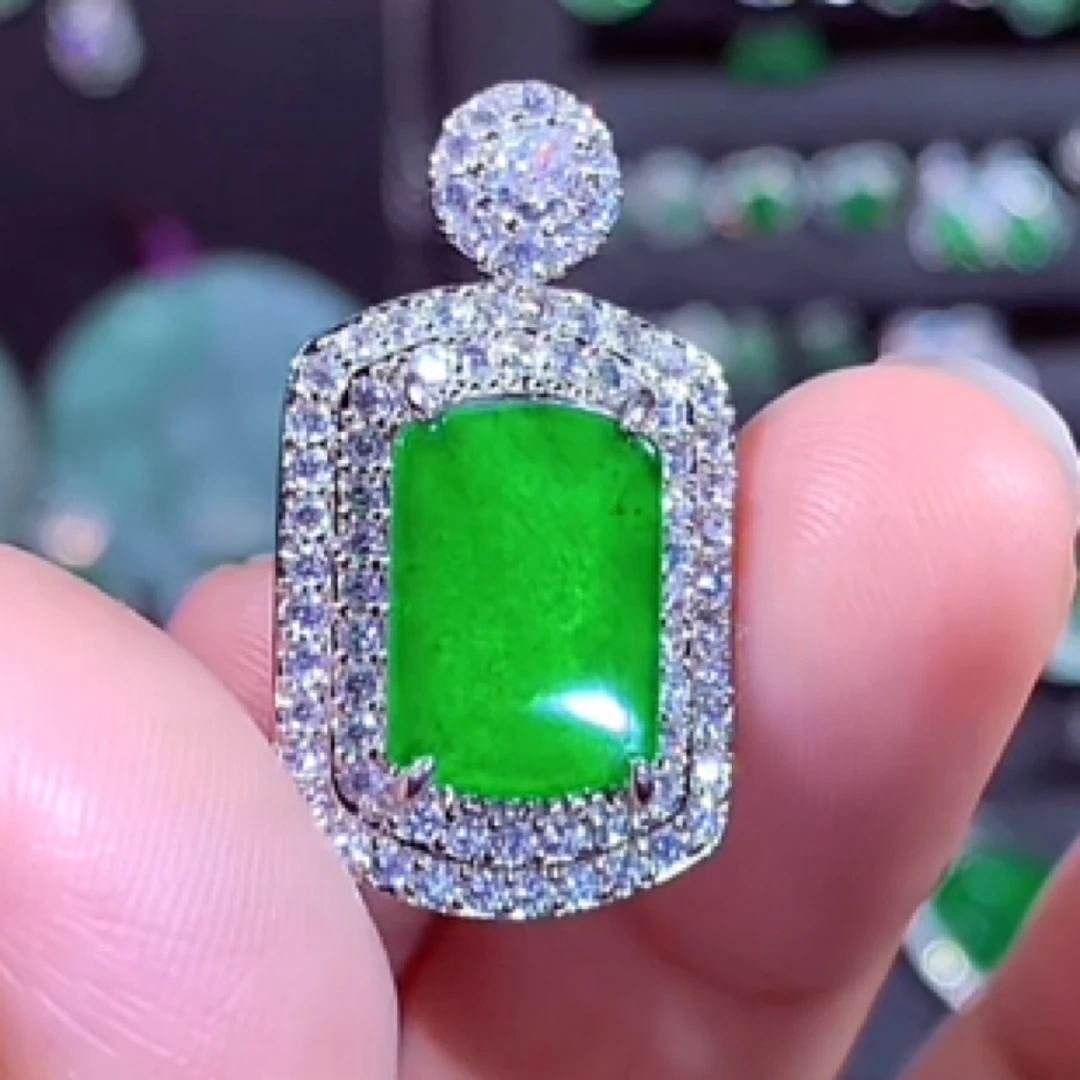 天然A货翡翠冰绿无事牌吊坠