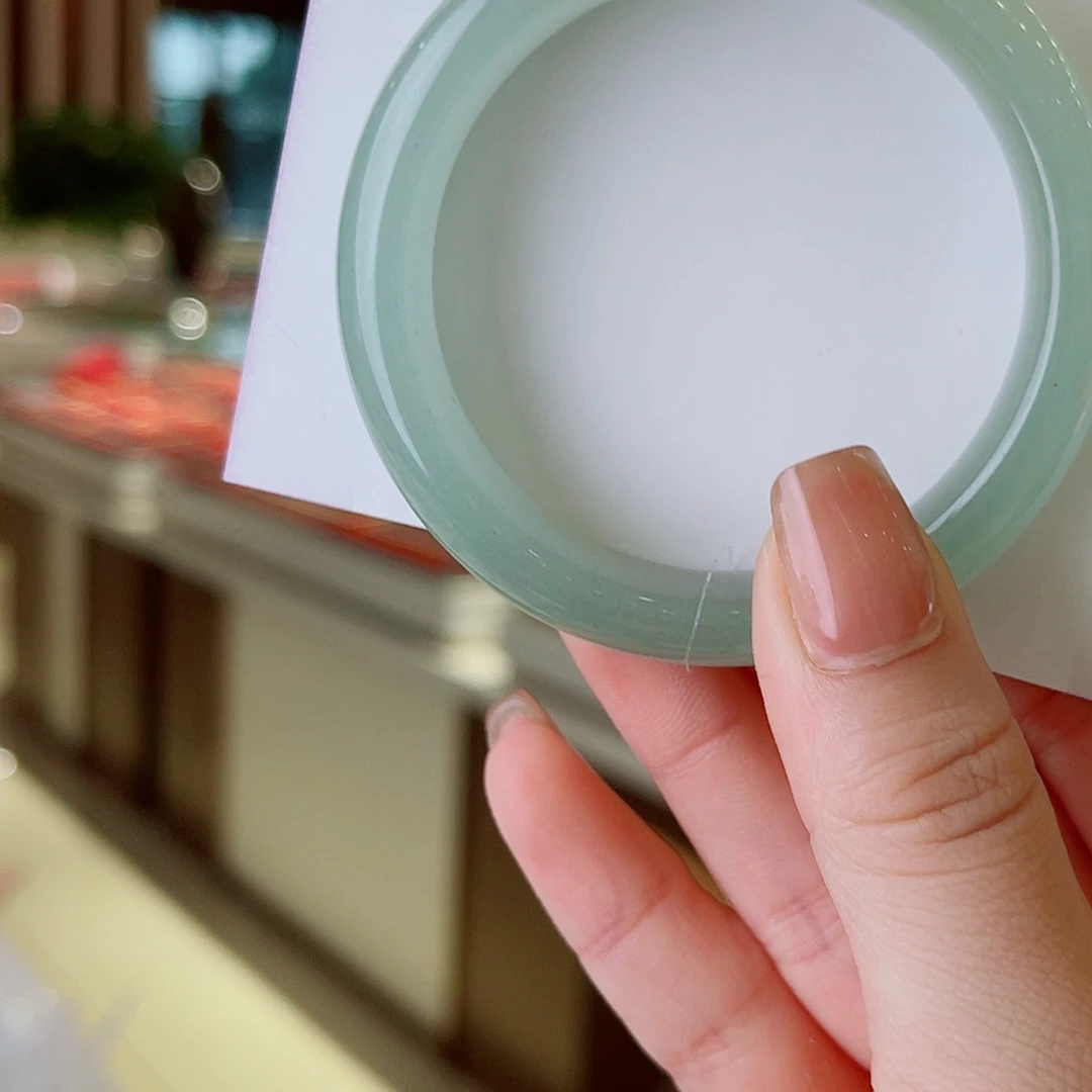 石英质玉未镶嵌手镯008