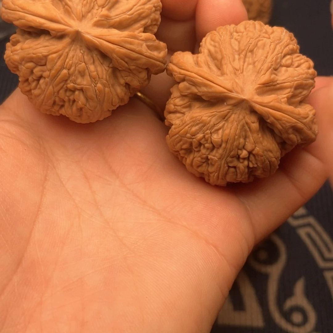 文玩核桃吊坠昊**业43粗筋