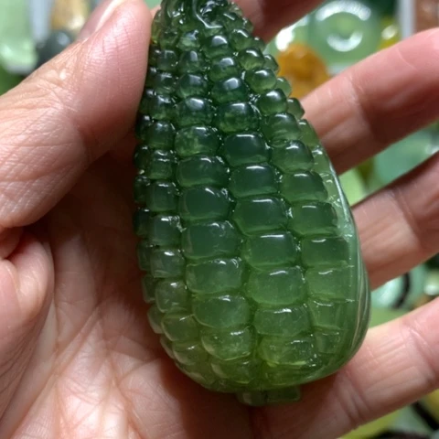 蛇纹石玉未镶嵌手把件