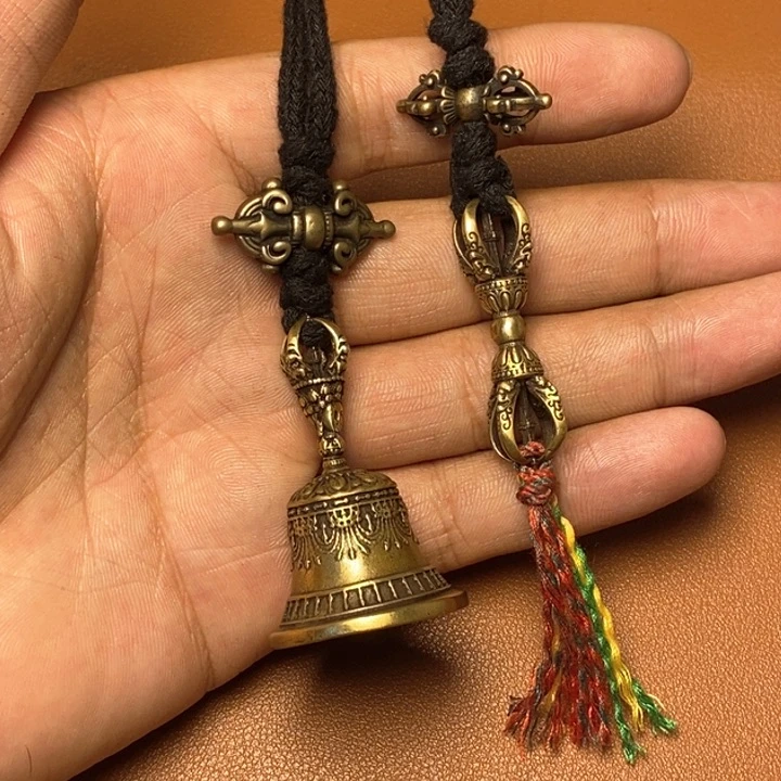 泥塑地***氓藏传牌子……