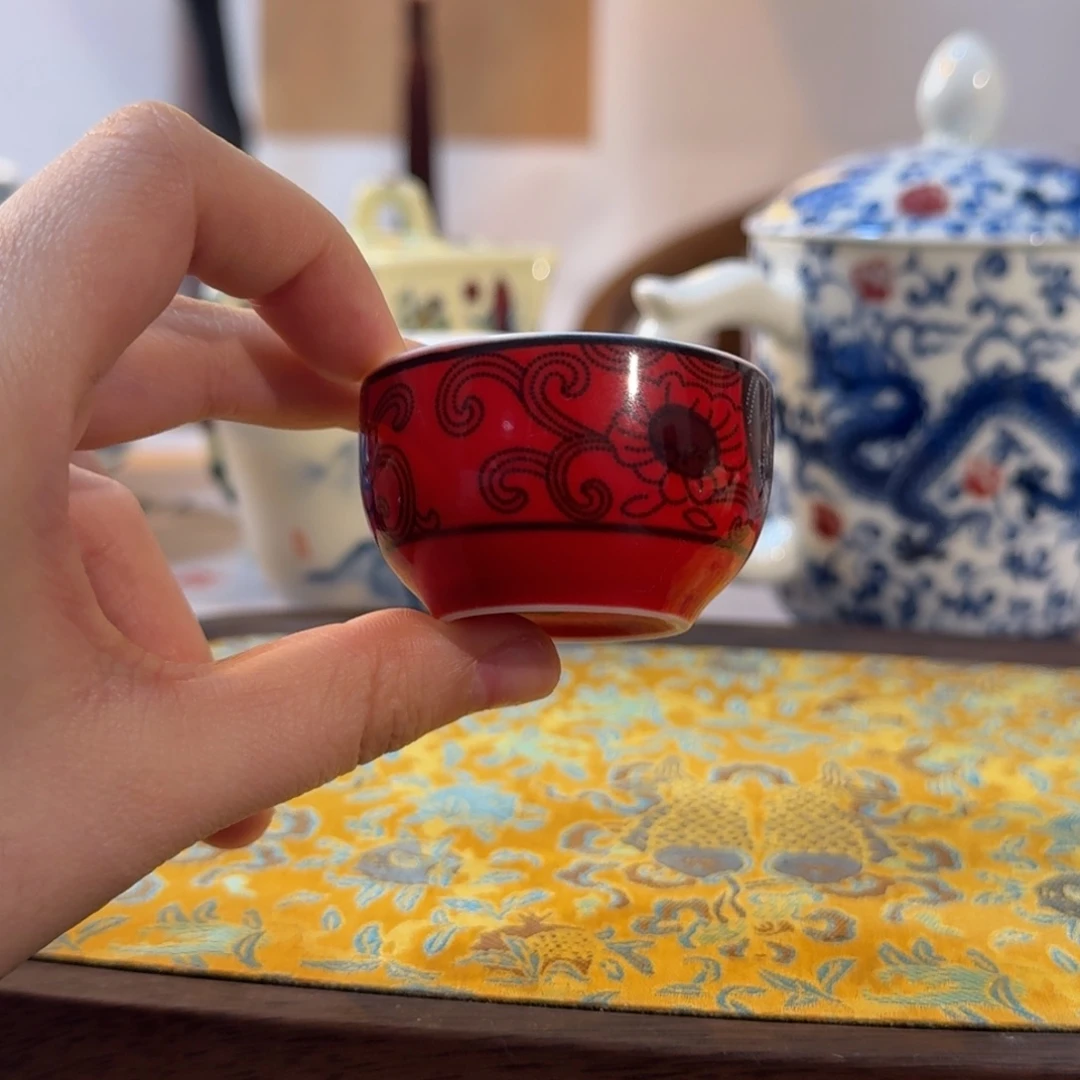 其他陶红色花纹杯