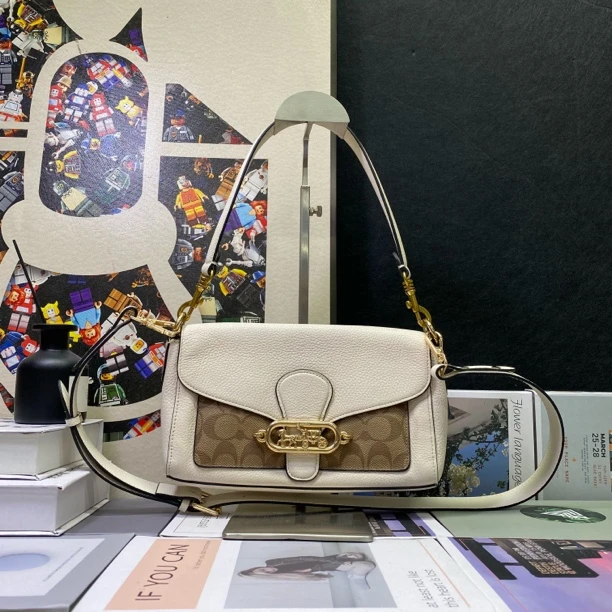 95新 COACH/蔻驰 22713斜挎包26*14