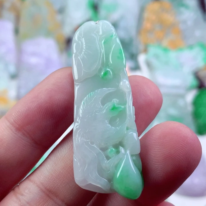 吊坠(不含链)未镶嵌翡翠