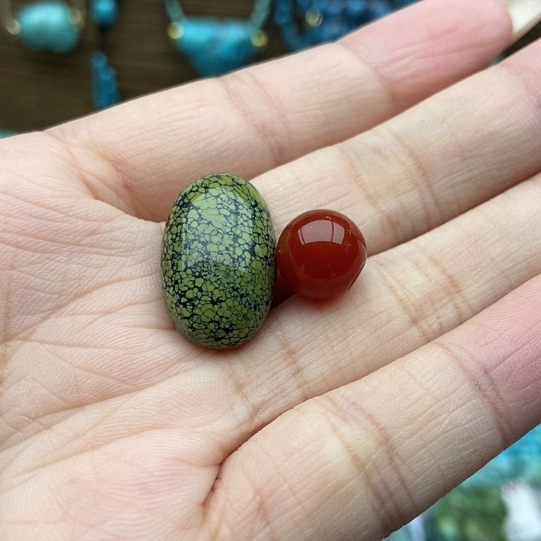 道***明南红玛瑙未镶嵌蛋面