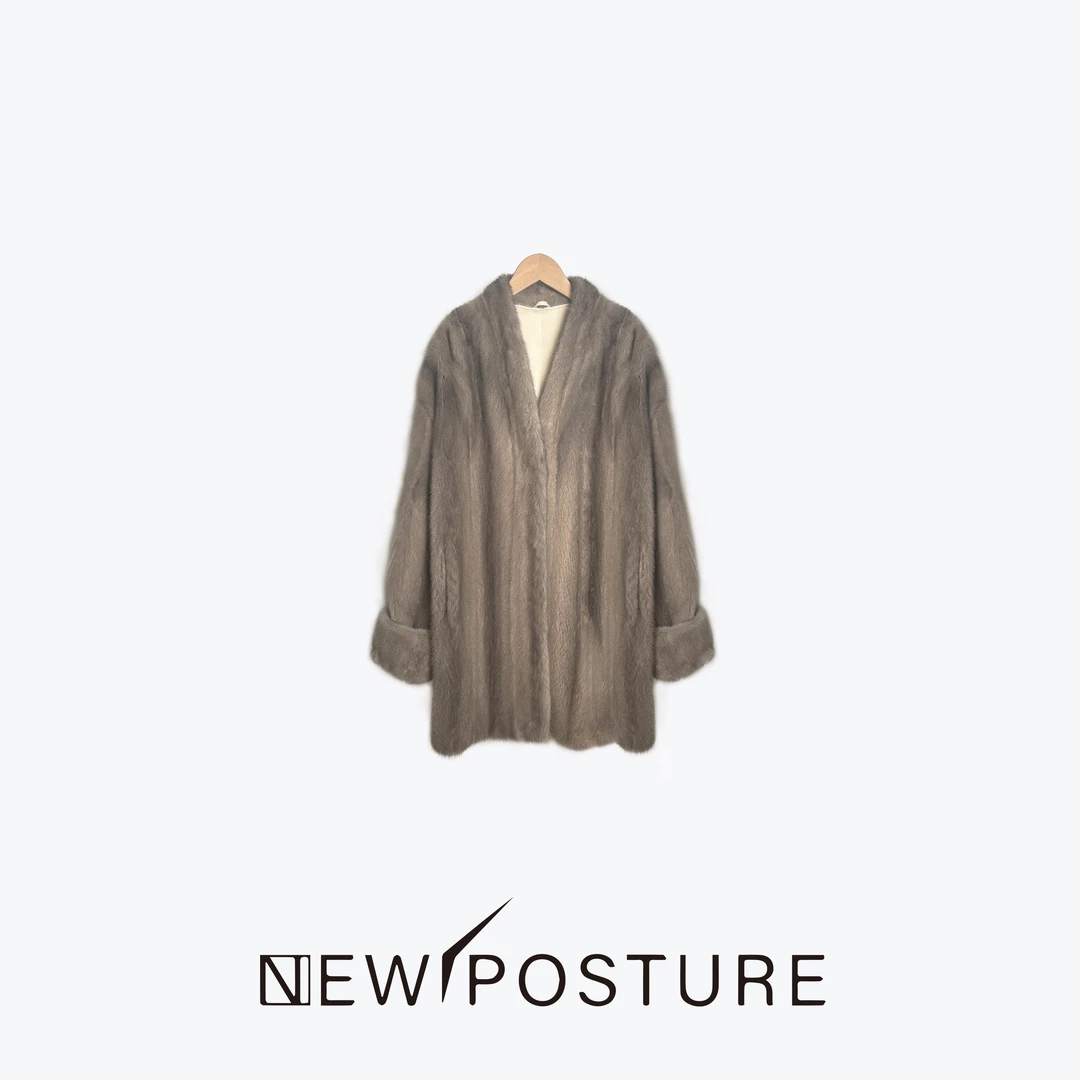 NEWIPOSTURE『漫步波光』202478中长款进口皮草外套皮毛一体女外套