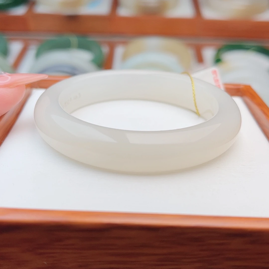 和田玉未镶嵌手镯50.9