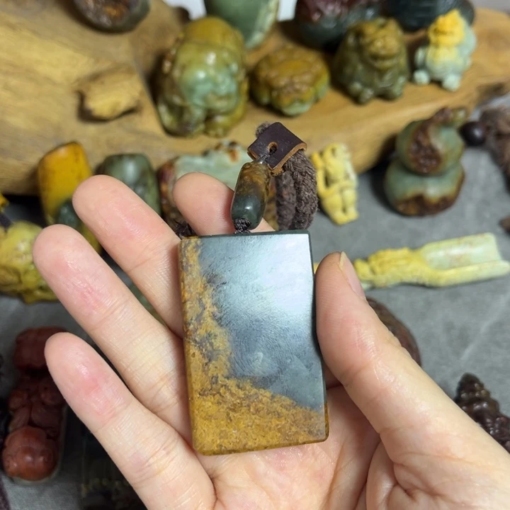 岫岩河磨玉（透闪石质玉）未镶嵌挂件