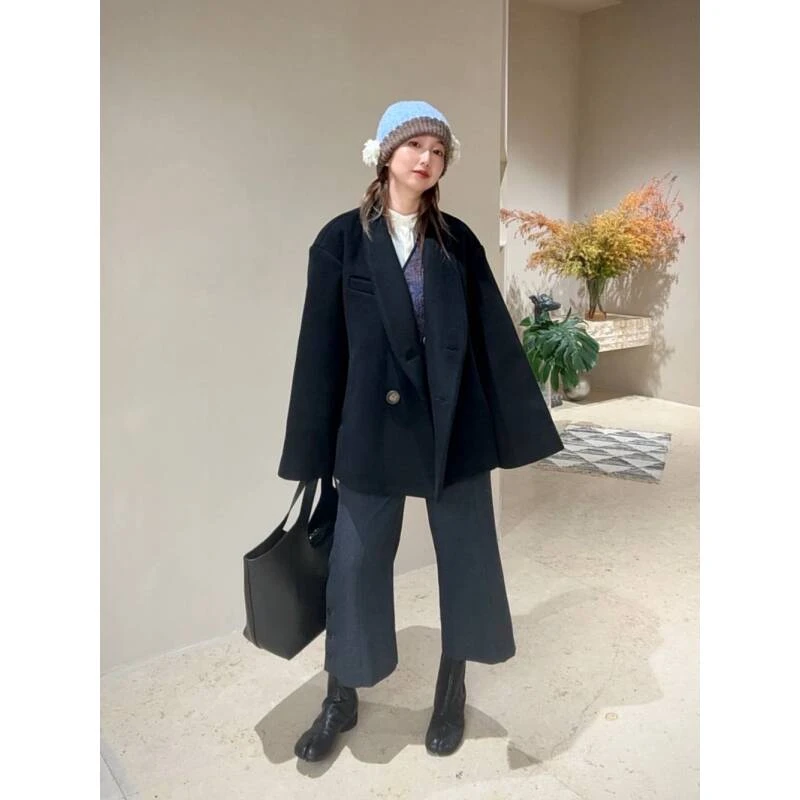 四扣气质自带马甲短大衣