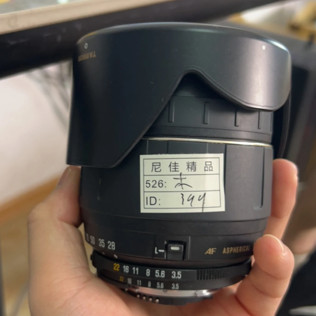9新 尼康 卡口 二手单反相机/镜头（无配件）
