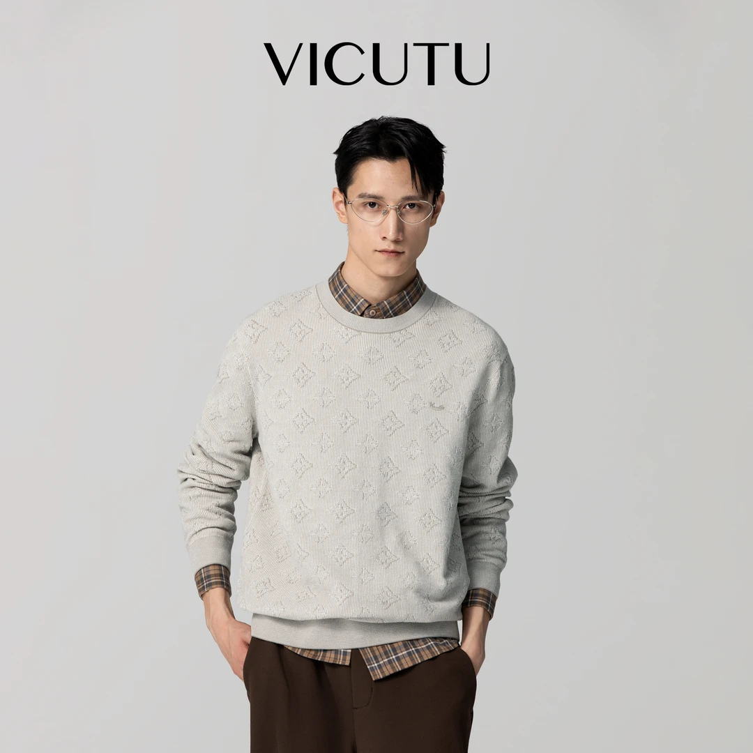 威可多男羊毛白色针织长袖日常通勤圆领时尚百搭针织衫男休闲户外