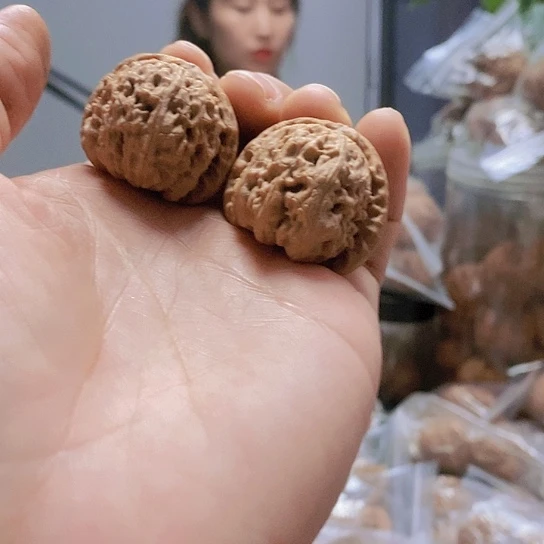 【闪购商品】把件文玩核桃32.5闷白