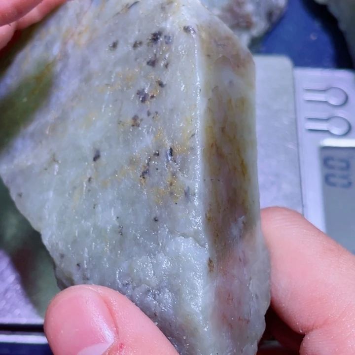 和田玉（糖玉）未镶嵌珠宝半成品