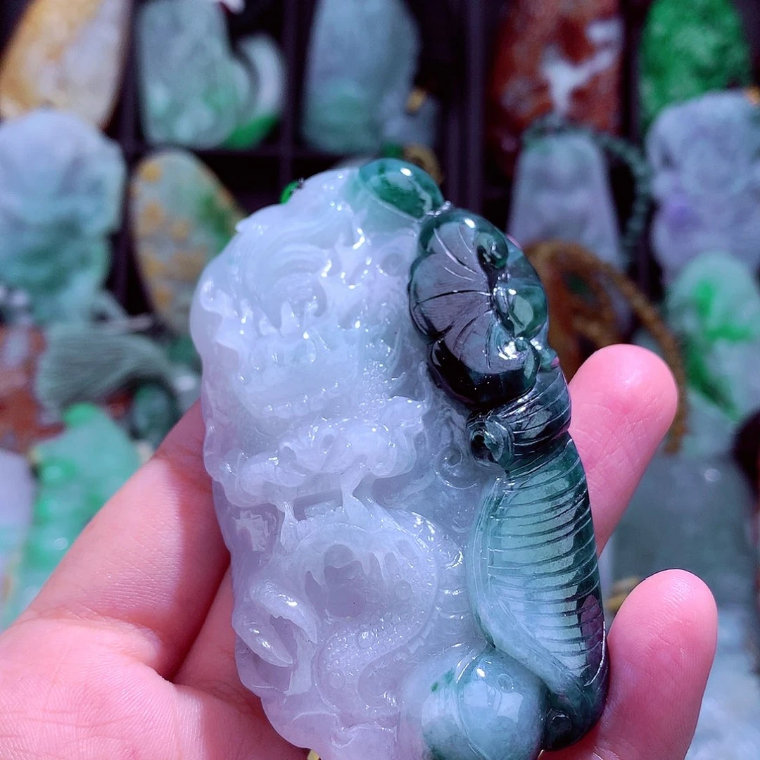 颈饰未镶嵌翡翠天然