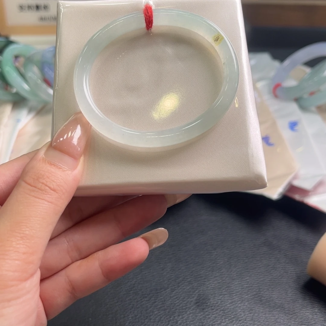 @****翡翠未镶嵌手镯52贵妃力推