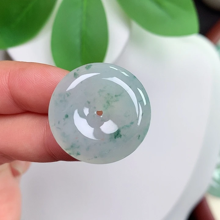 翡翠未镶嵌颈饰平安扣 24x5.2mm