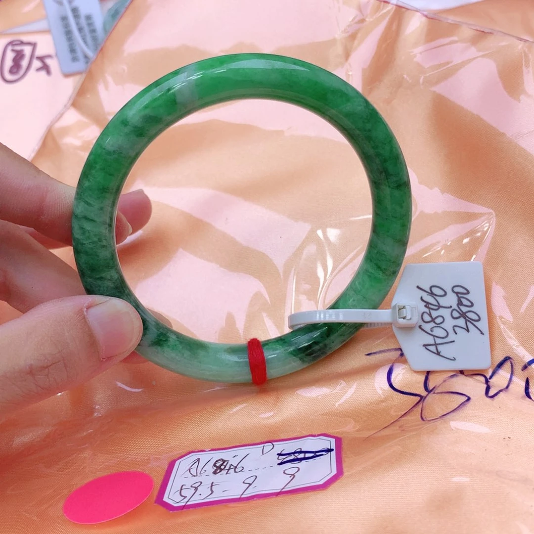 未镶嵌手镯翡翠翡翠