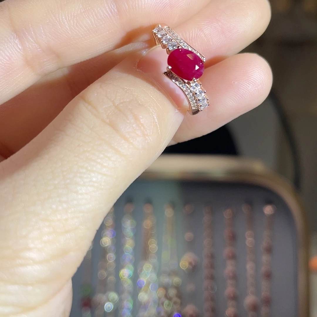 银S925镶嵌红宝石戒指