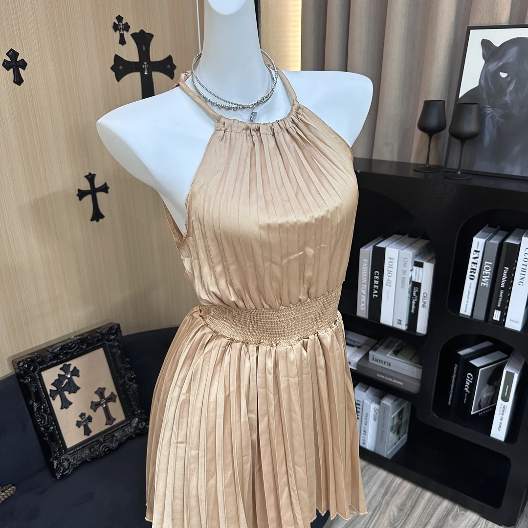 春季挂脖白色气质连衣裙女士褶皱收腰无袖夏季中长裙-C11