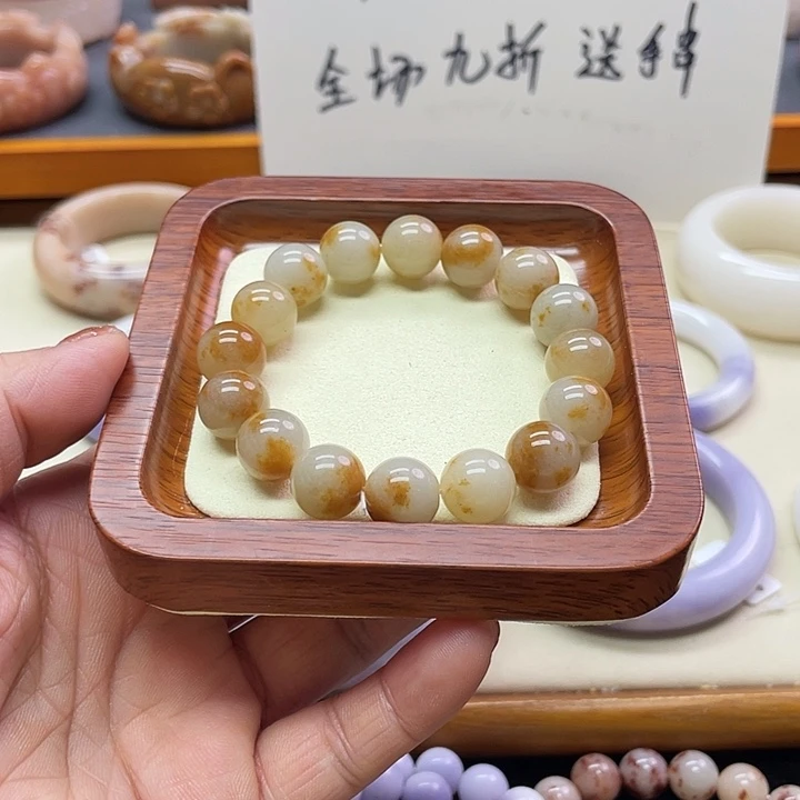 未镶嵌手镯石英质玉