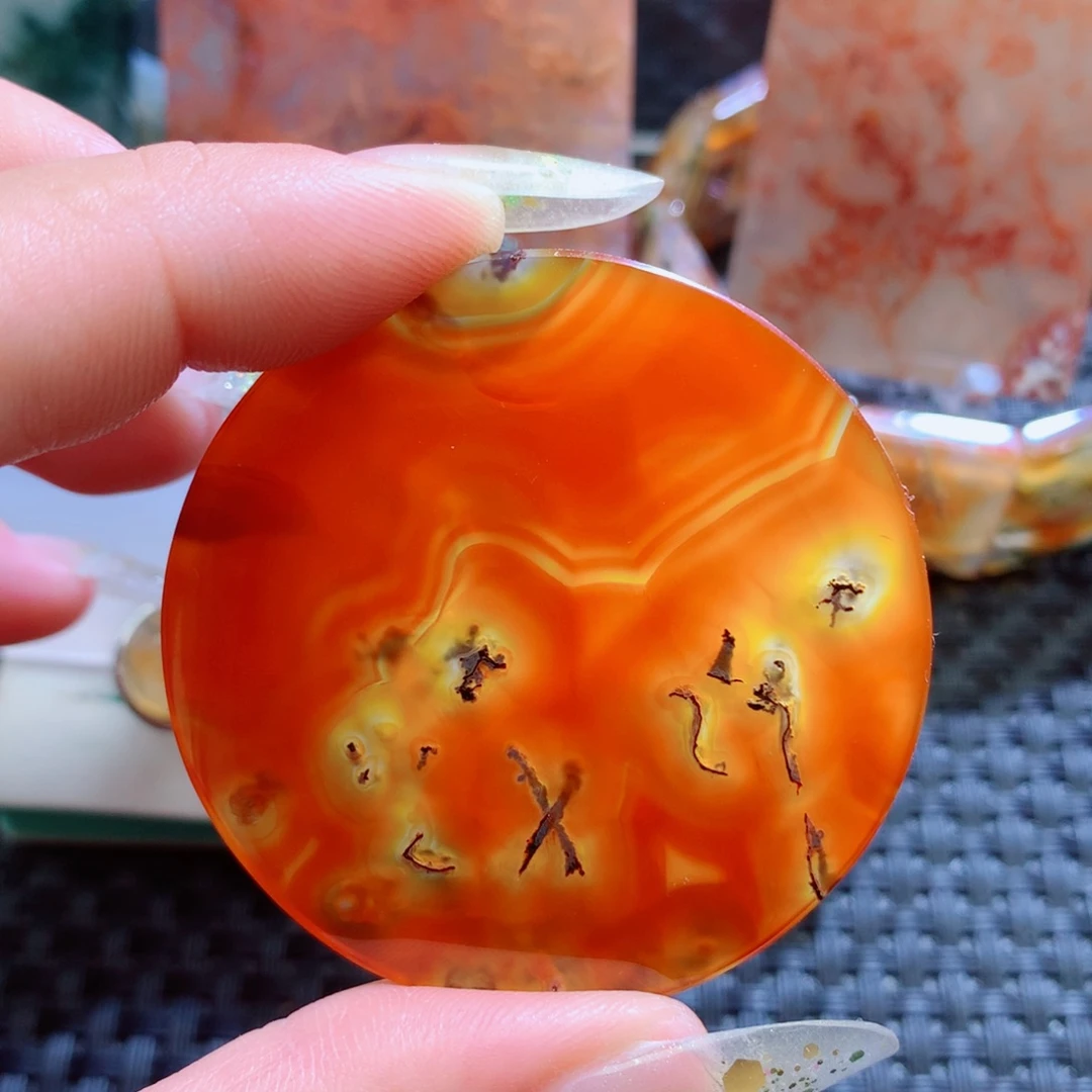 玛瑙/玉髓颈饰未镶嵌瓶*