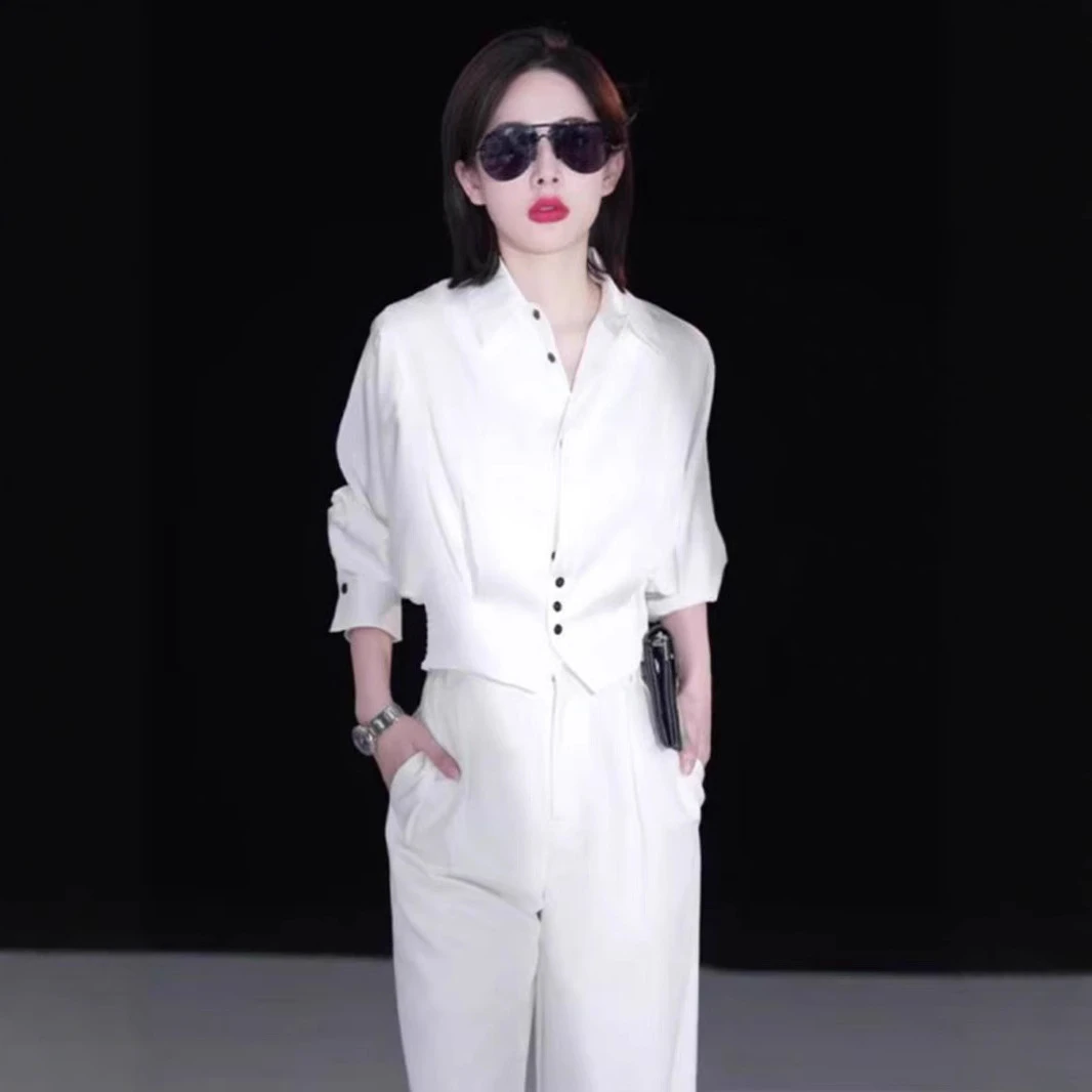 白色衬衫阔腿裤两件套2025春夏新款气场强大女装洋气炸街时尚套装