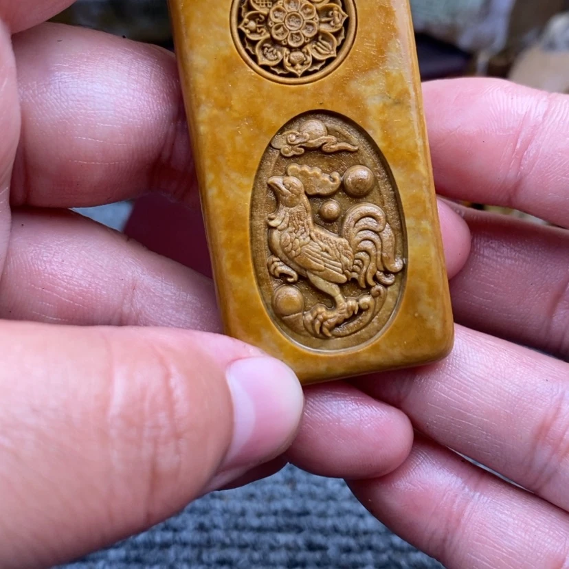 【闪购商品】原石雕刻手把件