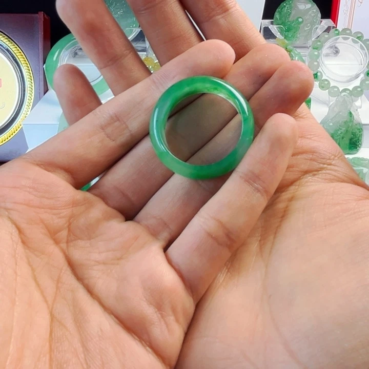 石英质玉吊坠(不含链)未镶嵌