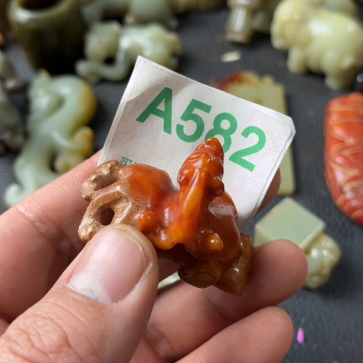 和田玉颈饰未镶嵌姚*