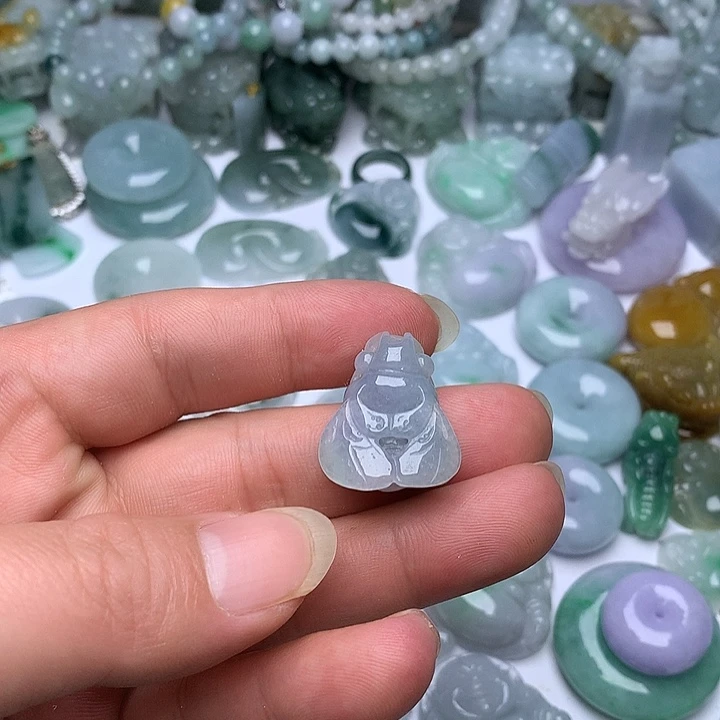 翡翠未镶嵌颈饰天然翡翠