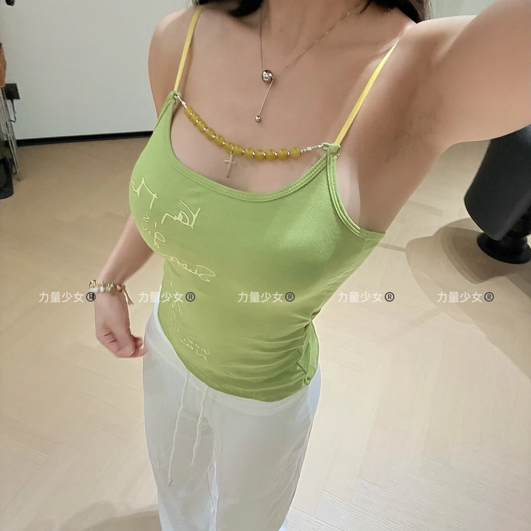 力量少女—美式辣串珠链条印花带胸垫一体杯显瘦设计健身背心外穿