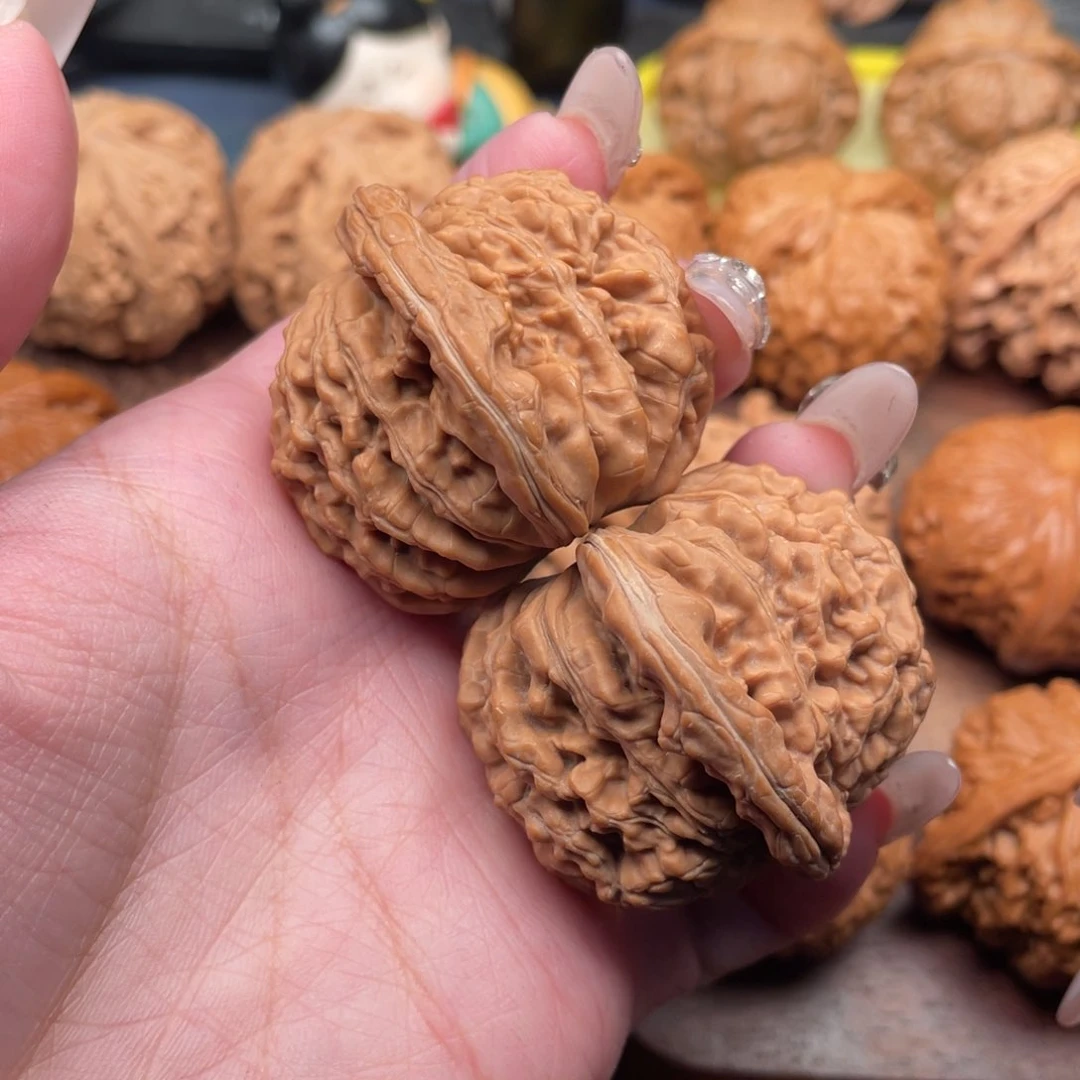 文玩核桃吊坠湛***空全品，汉高楼45