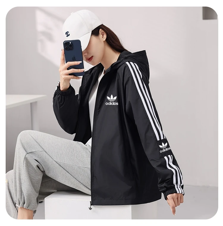 三叶草刺绣新款运动男女连帽风衣外套春秋款休闲宽松情侣夹克外套