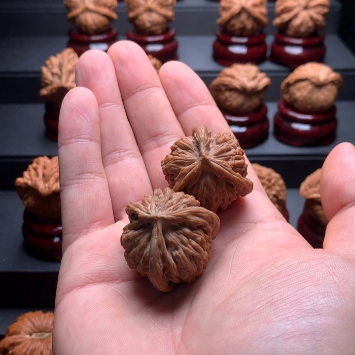 *****吊坠文玩核桃楼奔