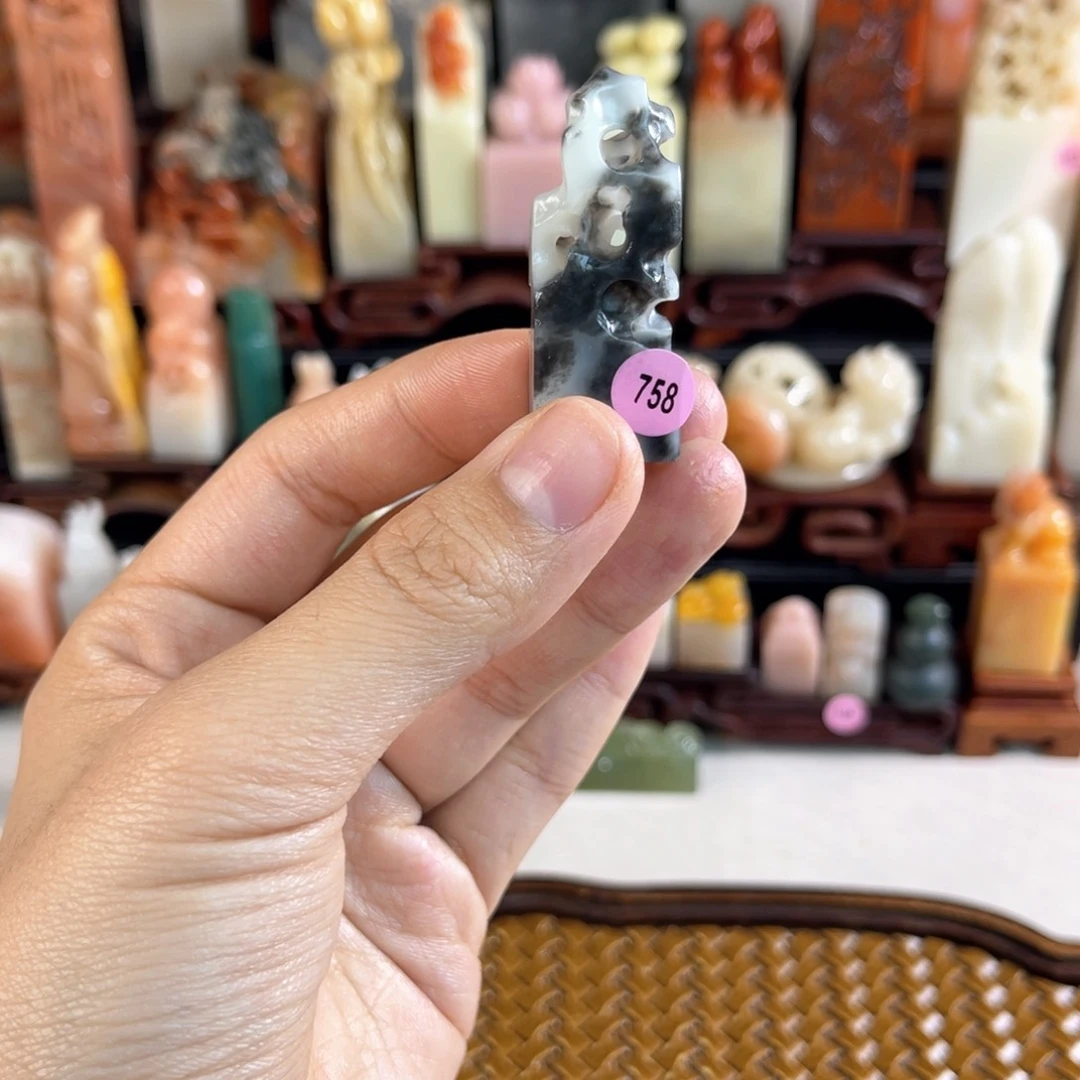 昌化石印石猴****6758.000000