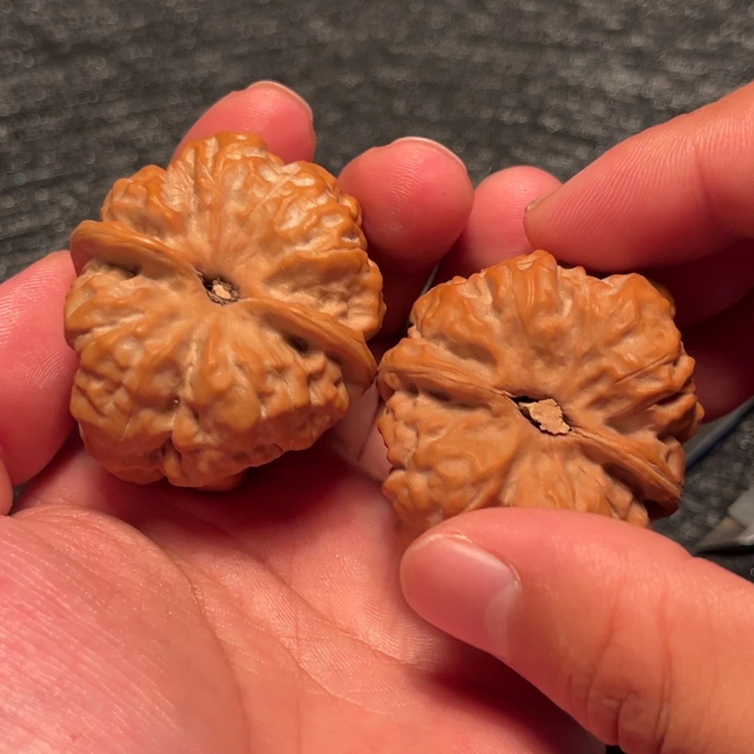 阳***果文玩核桃吊坠文玩核桃