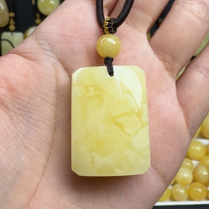 蜜蜡未镶嵌珠宝奇石