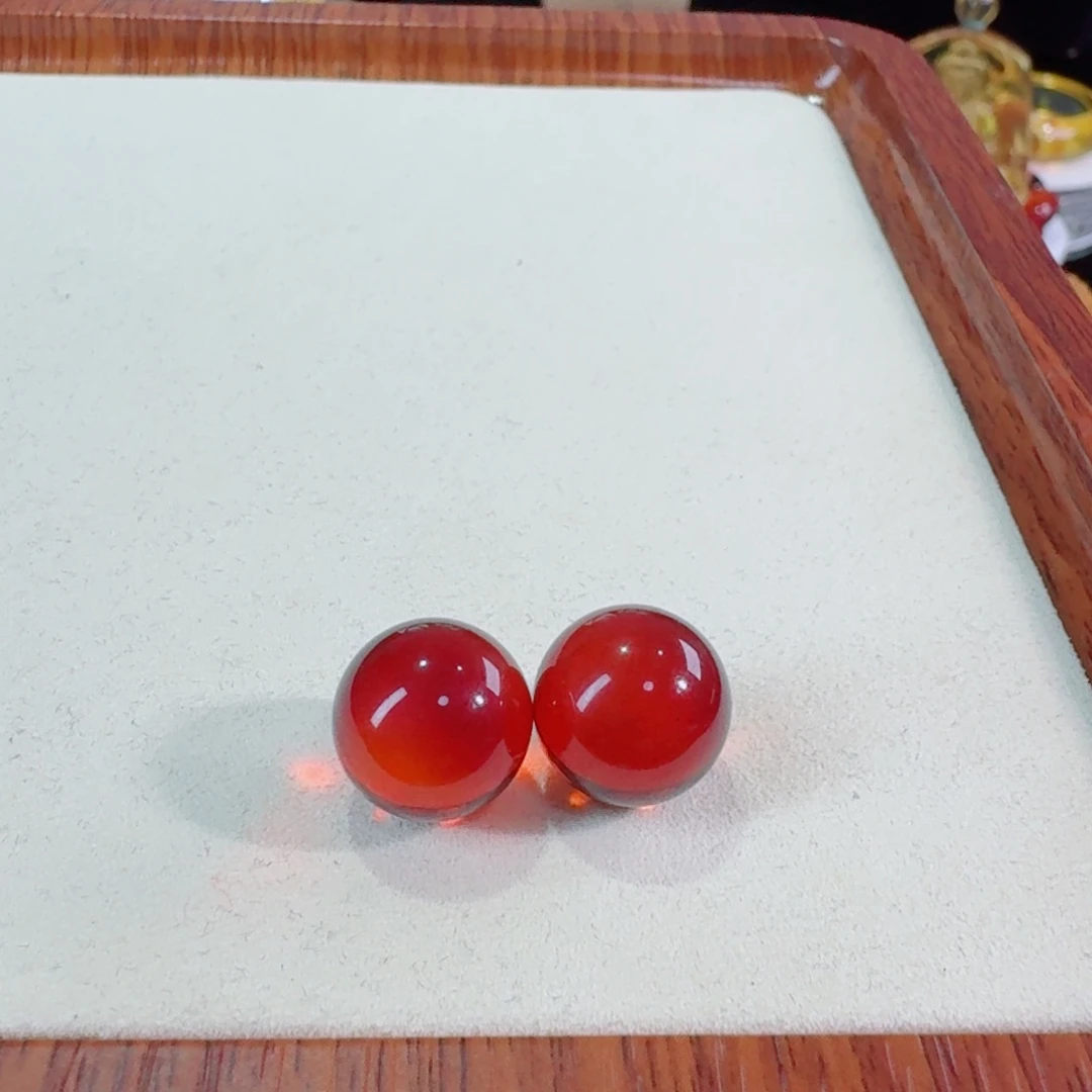 小****未镶嵌琥珀裸石天然缅甸血珀酒红珠子
