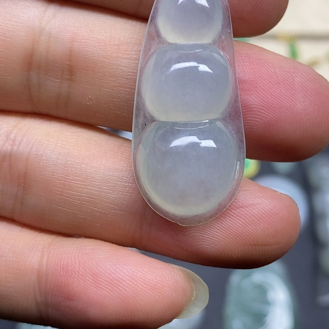 翡翠未镶嵌颈饰漏漏漏漏漏