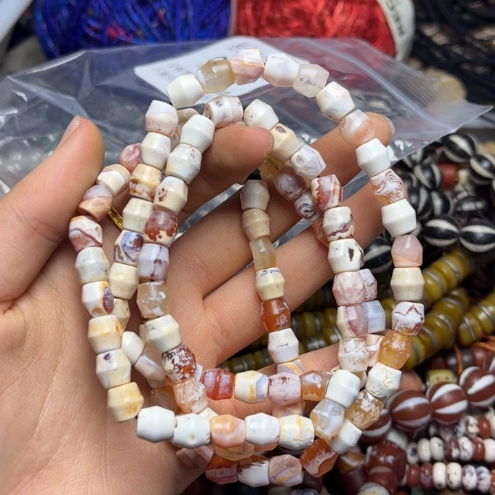 玻璃颈饰7113，玛！瑙 一条