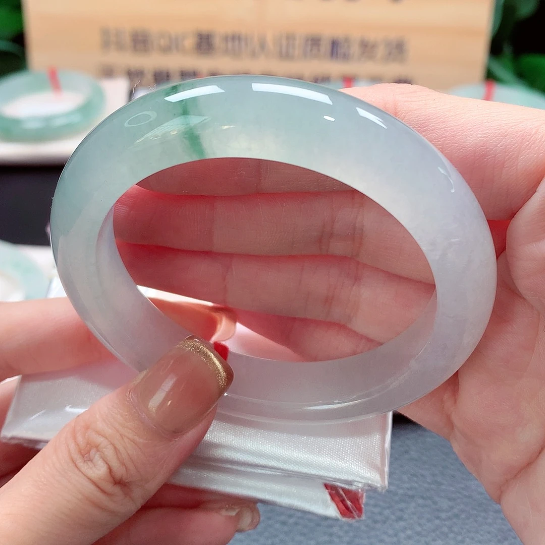 未镶嵌手镯翡翠天然a货翡翠