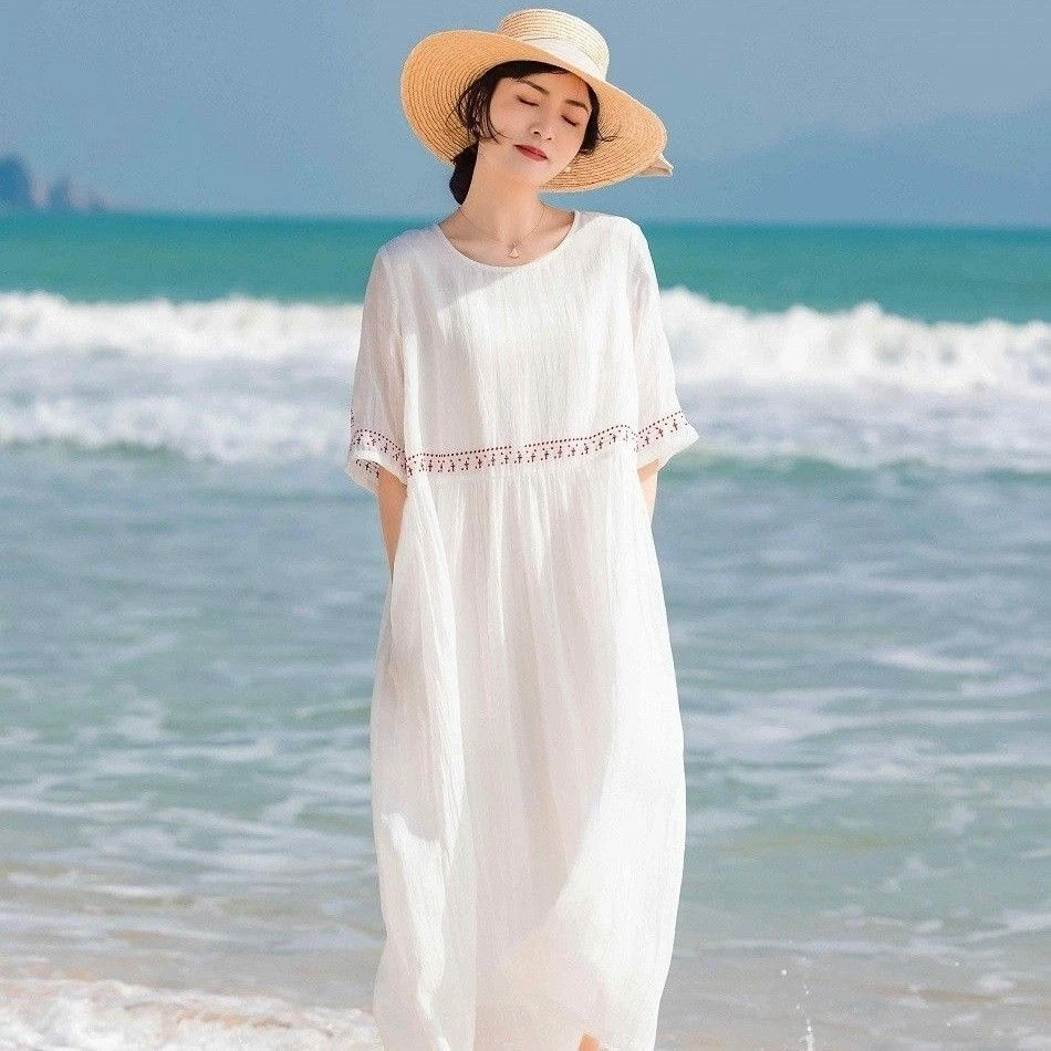 新款复古妈妈刺绣连衣裙夏大码女装圆领显瘦棉麻长款棉麻连衣裙