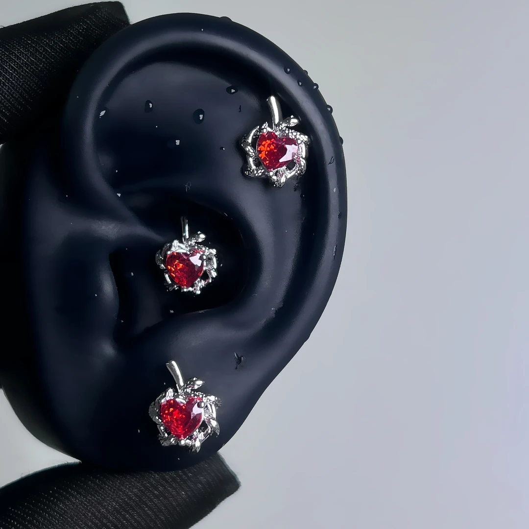 穿刺【耳饰】 轻奢时尚设计感耳骨钉红色苹果小众精致耳钉C032