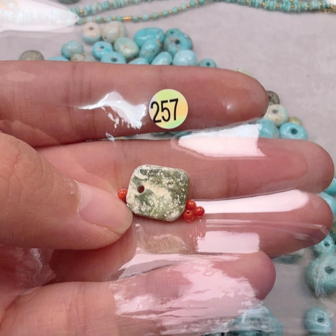 南红玛瑙未镶嵌珠宝奇石