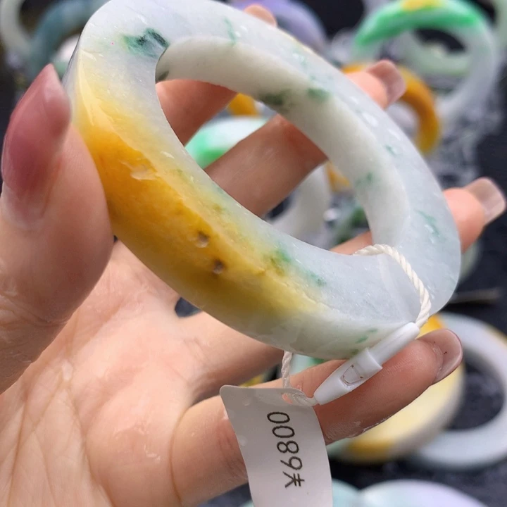 定制翡翠未镶嵌翡翠手镯