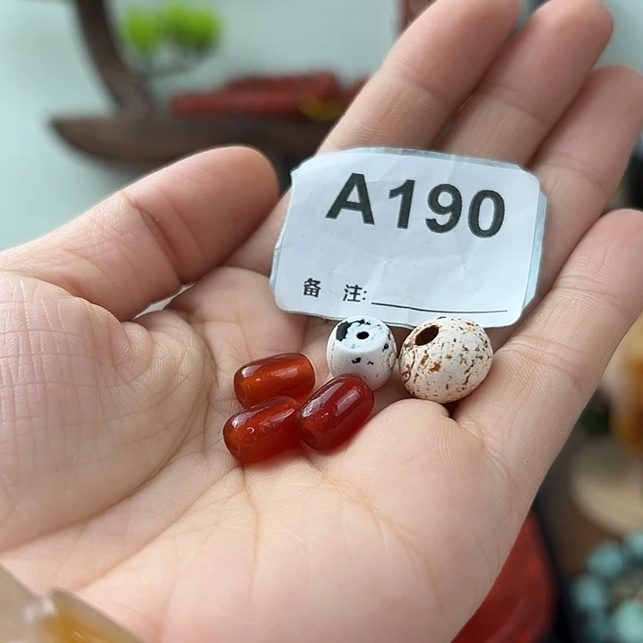 未镶嵌颈饰玛瑙/玉髓