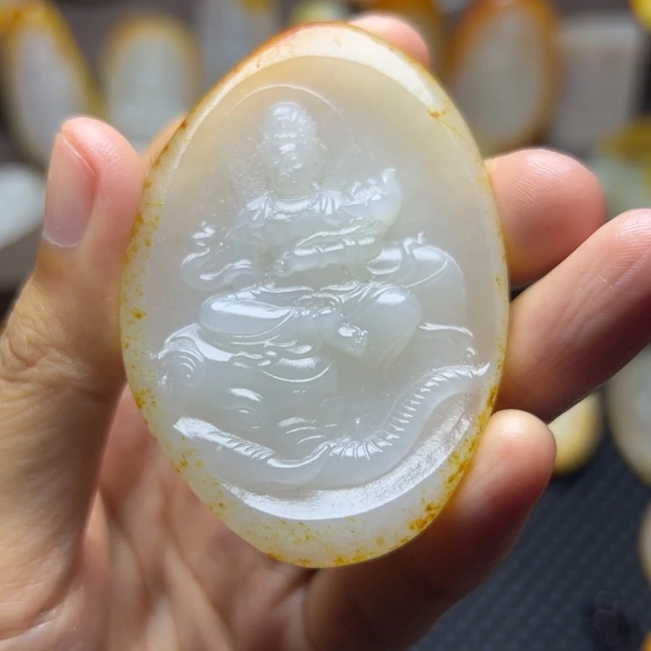 颈饰未镶嵌和田玉
