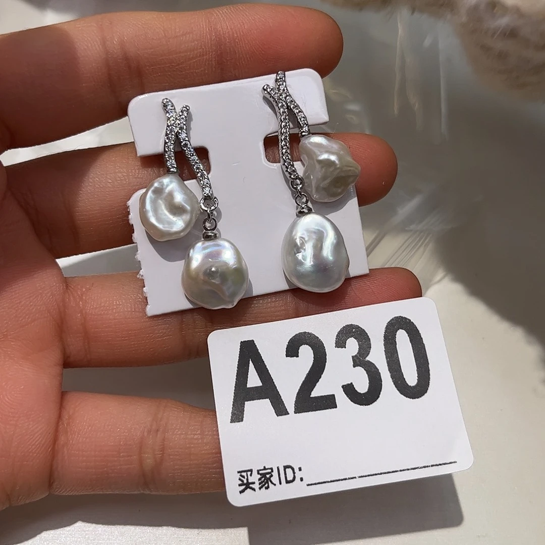 淡水珍珠合金耳饰
